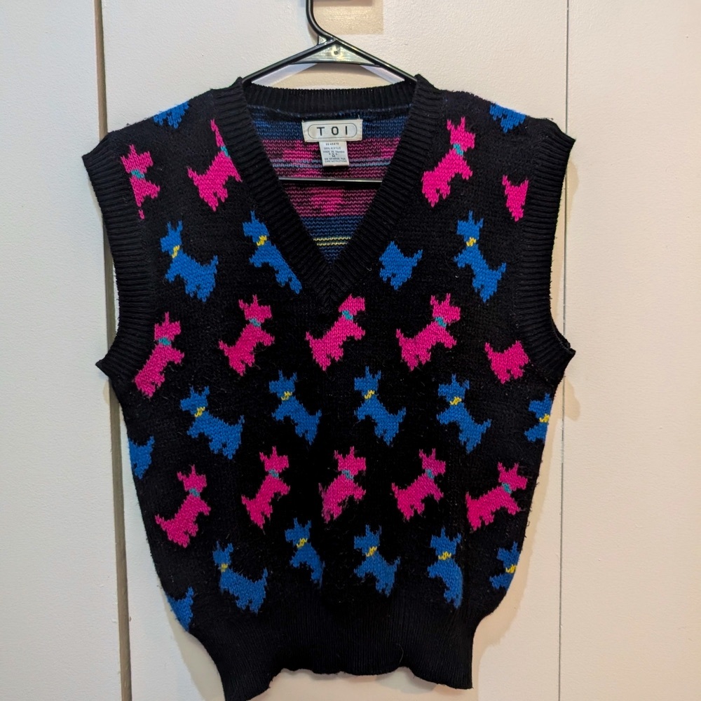 Vintage Pink and Blue Scottish Terrier Patterned Toi Knit Sweater Vest